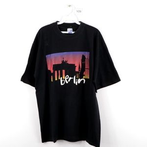 Vintage 90s Berlin Germany Brandenberg Gate Shirt
